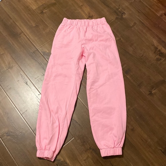 Brandy Melville Pants - brandy melville bubblegum pink sweatpants